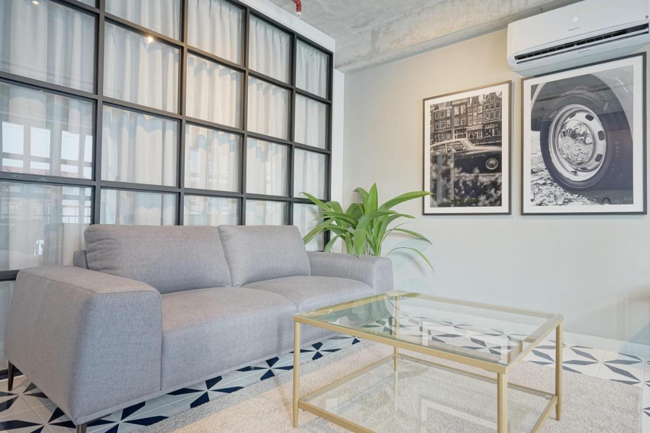 Lively 2br In Casco Viejo Panama (ville)